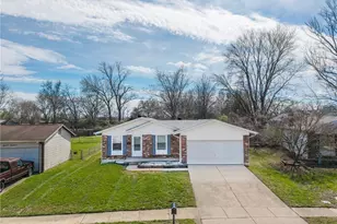 724 Baltic Dr, Florissant, MO 63031 - Photo 1