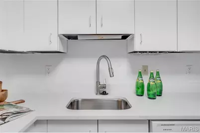 8930 Cardinal Terrace, Saint Louis, MO 63144 - Photo 8