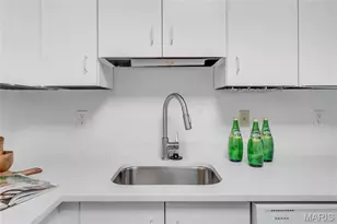 8930 Cardinal Terrace, Saint Louis, MO 63144 - Photo 8