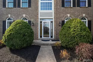 15927 Forest Valley Dr, Ballwin, MO 63021 - Photo 4