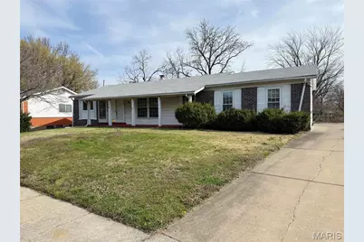 2910 Wellington Drive, Florissant, MO 63033 - Photo 2