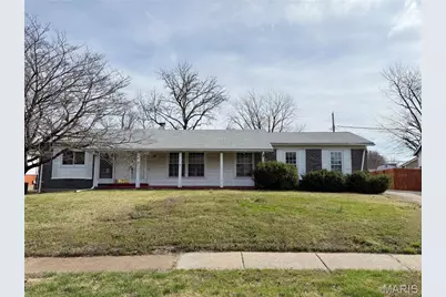 2910 Wellington Drive, Florissant, MO 63033 - Photo 1