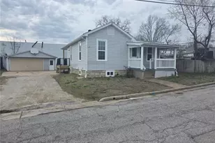 715 Walnut St, Washington, MO 63090 - Photo 2