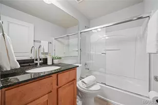 615 Clara Ave, Saint Louis, MO 63112 - Photo 12