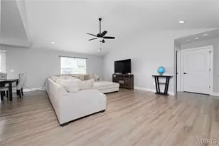 137 Mary Catherine St, Waynesville, MO 65583 - Photo 6