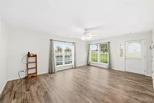 655 Hwy Jj, Elsberry, MO 63343 - Photo 8