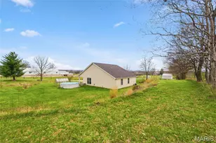 655 Hwy Jj, Elsberry, MO 63343 - Photo 40