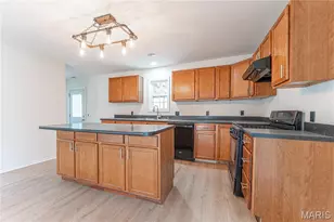 202 W Canada St, Sturgeon, MO 65284 - Photo 8