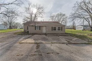 806 N Galloway Rd, Vandalia, MO 63382 - Photo 32