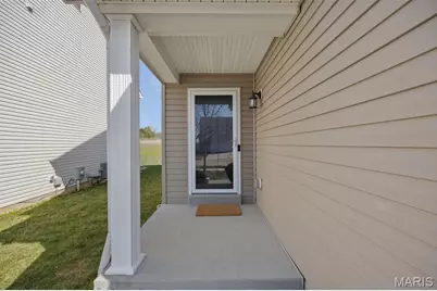 1021 Chesterfield Drive, Wentzville, MO 63385 - Photo 2