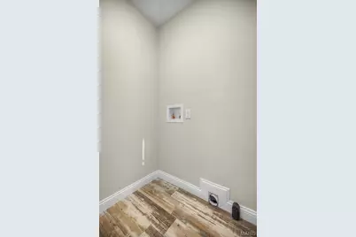 12128 Fleetwood Place, Maryland Heights, MO 63043 - Photo 16