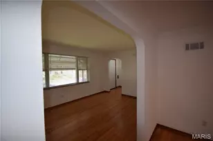 7132 Vermont Ave, Saint Louis, MO 63111 - Photo 10