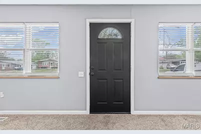 2400 Bluegrass Lane, Florissant, MO 63033 - Photo 2