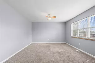 2400 Bluegrass Ln, Florissant, MO 63033 - Photo 4