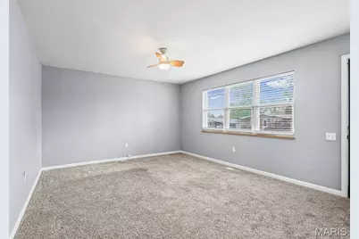 2400 Bluegrass Lane, Florissant, MO 63033 - Photo 6