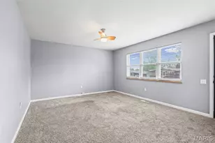 2400 Bluegrass Ln, Florissant, MO 63033 - Photo 6