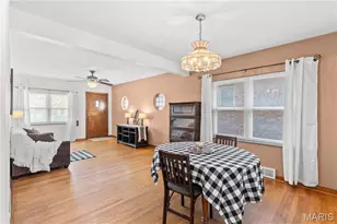 5521 Murdoch Ave, Saint Louis, MO 63109 - Photo 8