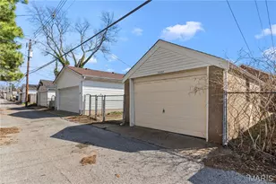 5521 Murdoch Ave, Saint Louis, MO 63109 - Photo 22