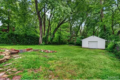 9386 Golden Gate Road, Saint Louis, MO 63144 - Photo 26