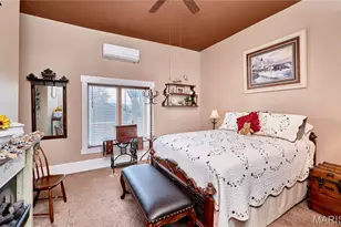 320 N Main St, Louisiana, MO 63353 - Photo 40