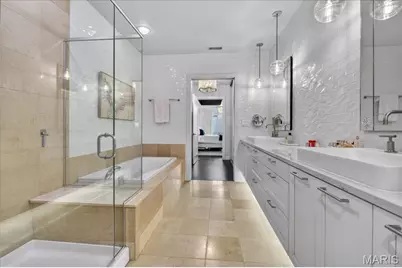 4545 Lindell Boulevard #3, Saint Louis, MO 63108 - Photo 22