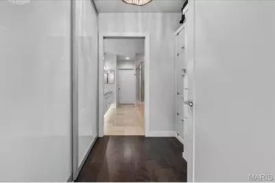 4545 Lindell Boulevard #3, Saint Louis, MO 63108 - Photo 20