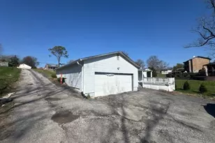 6434 Christopher Dr, Saint Louis, MO 63129 - Photo 22