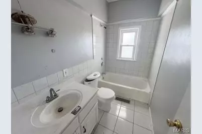 6434 Christopher Drive, Saint Louis, MO 63129 - Photo 6