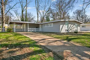 905 St Anthony Ln, Florissant, MO 63033 - Photo 2