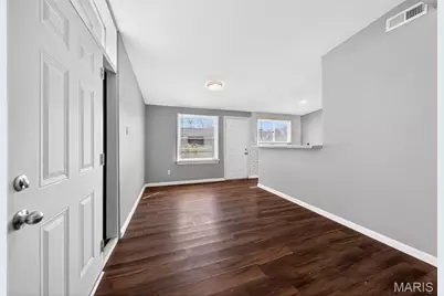 905 Saint Anthony Lane, Florissant, MO 63033 - Photo 10