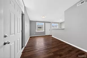 905 St Anthony Ln, Florissant, MO 63033 - Photo 10