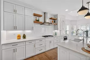 811 N Harrison Ave, Kirkwood, MO 63122 - Photo 18