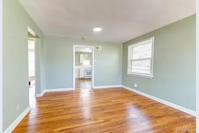 8370 Orchard Avenue, University City, MO 63132 - Photo 6
