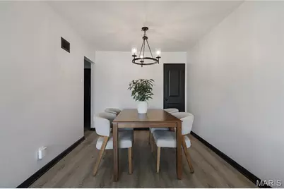 800 Babler Drive, Florissant, MO 63031 - Photo 6