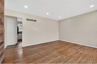 9999 Casa Rosa Drive, Affton, MO 63123 - Photo 12