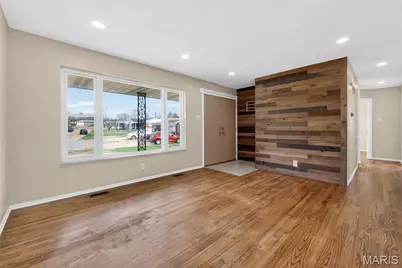 9999 Casa Rosa Drive, Affton, MO 63123 - Photo 14