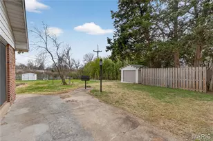 9999 Casa Rosa Dr, Affton, MO 63123 - Photo 52