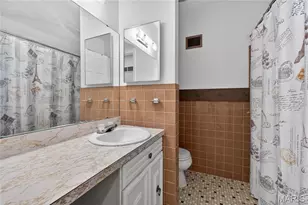 9999 Casa Rosa Dr, Affton, MO 63123 - Photo 30