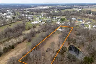 120 Willow Ln, Eolia, MO 63344 - Photo 2