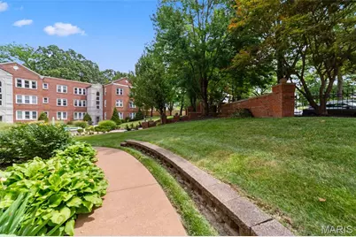 7747 Kingsbury Boulevard #32, Saint Louis, MO 63105 - Photo 10