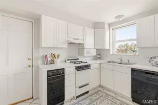 7747 Kingsbury Blvd, Saint Louis, MO 63105 - Photo 16