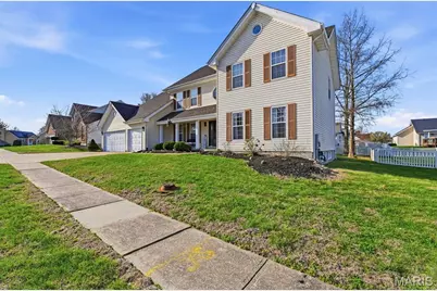 15552 Debridge Way, Saint Louis, MO 63034 - Photo 2