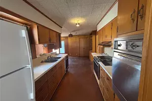 614 N Oak St, Vandalia, MO 63382 - Photo 4