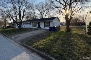 412 Hawthorne Dr, Union, MO 63084 - Photo 2