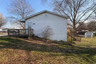 412 Hawthorne Dr, Union, MO 63084 - Photo 4
