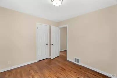 1370 Mobile Court, Saint Louis, MO 63139 - Photo 18