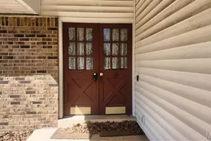 12807 Sunrise E Ct, Florissant, MO 63033 - Photo 2