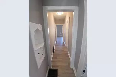 8554 Drury Lane, Saint Louis, MO 63147 - Photo 10