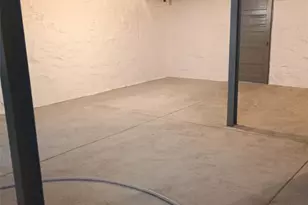 8554 Drury Ln, Saint Louis, MO 63147 - Photo 20