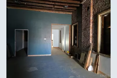 7726 Minnesota Avenue, Saint Louis, MO 63111 - Photo 2